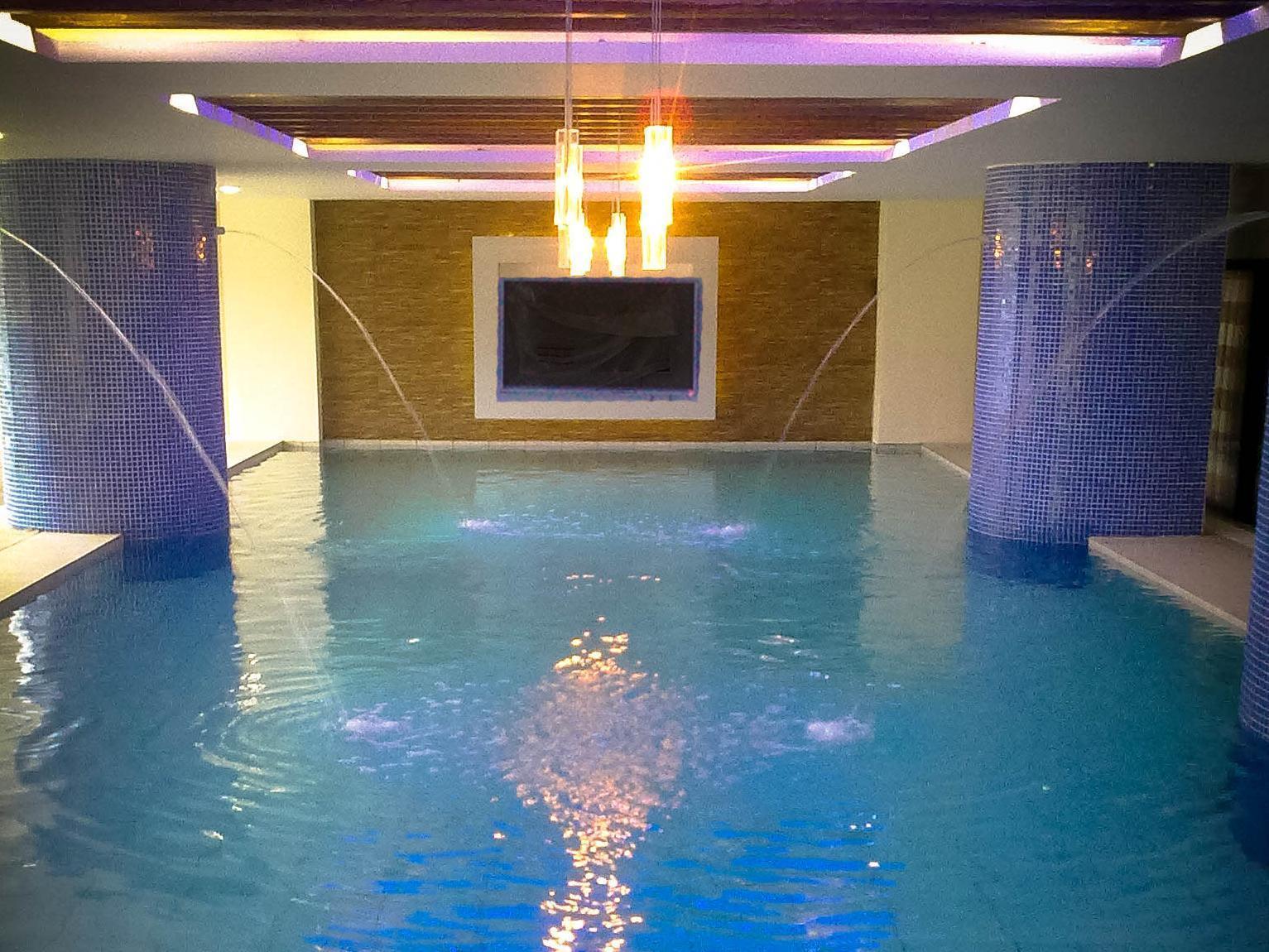 Icon Hotel North Edsa Quezón by Eksteriør bilde